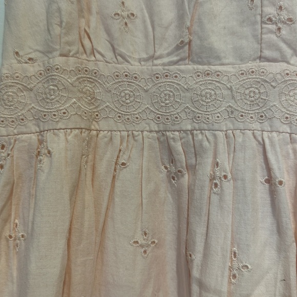 Gap peach eyelet dress size 4. - Picture 5 of 12